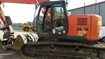 英国 ZX225 の中古販売価格 - GROWTH POWER